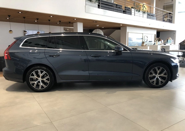 Volvo V60 cena 184900 przebieg: 18000, rok produkcji 2023 z Sieradz małe 562